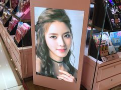 -4inlook美目美佳隐形眼镜店(恒隆广场店)