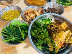 -柳州肥姨妈大骨螺蛳粉(双阳路店)