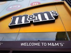-m豆巧克力世界(上海世茂广场店)