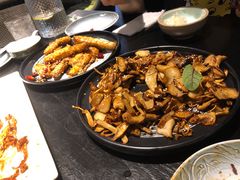 -梧桐树下(云锦世家店)