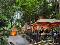 -二荆条·蜀鲜汇城市森林火锅