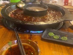 -黄潇洒老火锅(九眼桥宏济巷店)