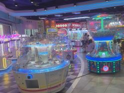 -LuckyStar幸运星家庭娱乐中心(东莞国贸店)