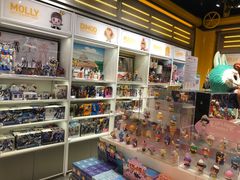 -泡泡玛特POPMART(上海环球港店)