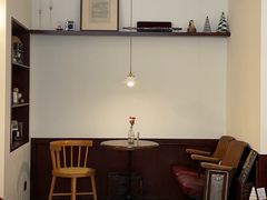 -Café Monson