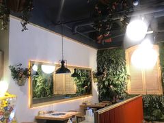 大堂-南城十里潮汕鲜牛火锅·鲜虾生滚粥(融汇老商埠店)