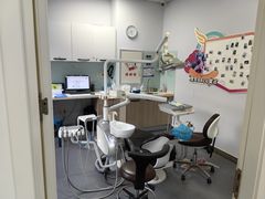 -皓洁口腔门诊部(金色雅园金涛苑店)