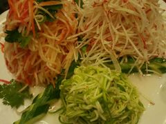 -闯关东东北农家菜(崂山石老人店)