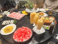 -鲜入唯煮·港式海鲜牛肉火锅(金宝街店)