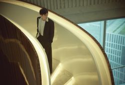 -变画·发型STUDIO