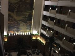 -西安唐隆国际酒店(大雁塔大唐不夜城店)