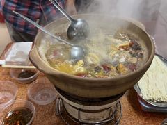 -威邵鸡煲(西华路总店)