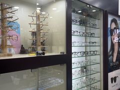 -三叶眼镜城批发市场(上海火车站店)
