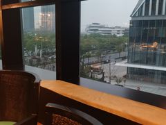 -凤凰湘语·海派湘菜(浦东旗舰店)