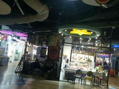 -泰州时尚莱迪购物广场(坡子街商业步行街店)