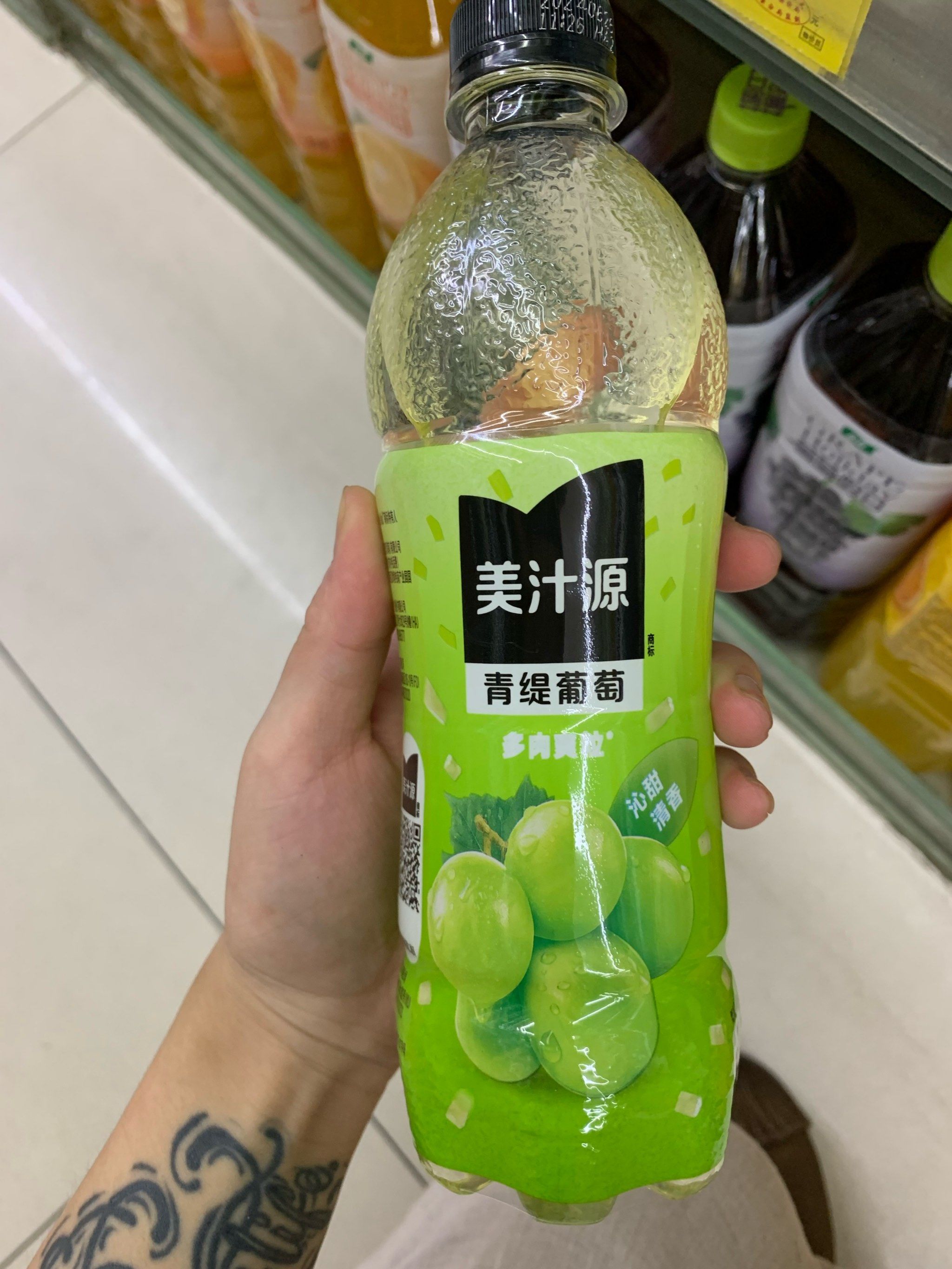 小时候最爱喝的饮料 能喝到一颗颗葡萄