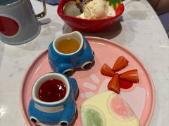 -水桶王国主题餐厅·聚会·生日派对·亲子活动·家庭套餐(亚龙湾希尔顿店)