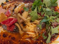 -兵哥豌豆面(雅颂居店)