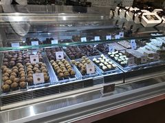 -VENCHI 闻绮(北京国贸商城店)