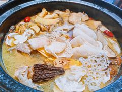 -野菌皇海景野生菌火锅(滨海大道店)