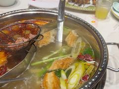 -乡土黄·鲜牛肉火锅·小龙虾(兴业街店)