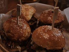 迷你汉堡-Twin Tails Brewpub双尾精酿餐吧(八坼店)