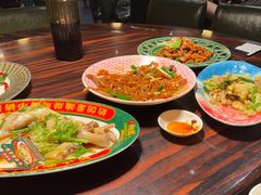 -粤·向群饭店(麓景路店)
