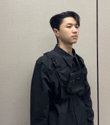 -一家只做男发烫染的店