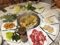 -撒拉人家.酸菜牦牛肉火锅