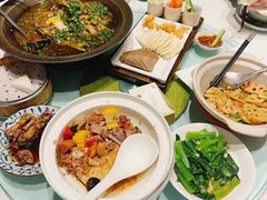-江城小馆陕南妈妈菜·全球旅行餐厅(钟楼店)