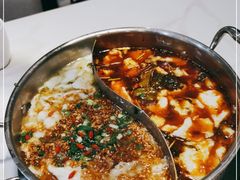 -德林酸菜鱼火锅(南丹店)
