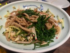 油泼沙葱莜面-龍聚祥烧麦馆(万达店)
