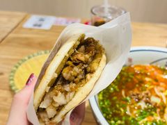 -陇上秦轩西安biangbiang面(朝龙汇店)