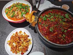-万重锦·人文川菜馆(骡马市店)