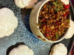 -香巴拉云南餐厅(华莱坞店)