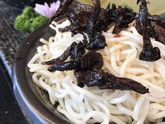 -彩云南七彩一锅