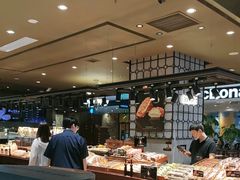 -红跑车(滨湖银泰店)