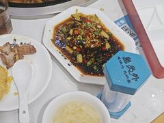 -鲁员外地锅鸡地锅鱼(古墩路店)