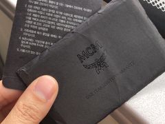 -爱革·奢品·鞋包·衣物·家居(金桥国际商业广场店)