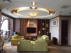 -皇茶会(泰鹏大厦店)