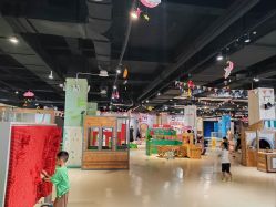 -塔塔王国·主题儿童游乐园(奥城商业广场店)