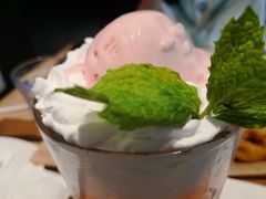 粉诱白桃天使-必胜客(东茅岭店)