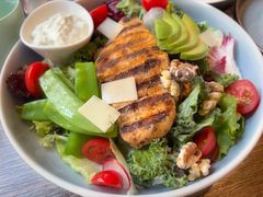 烤南瓜牛油果时蔬沙拉-bluefrog蓝蛙(石家庄欢乐汇店)