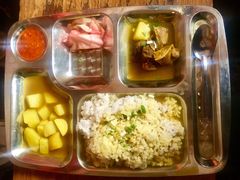 咖喱牛肉饭-燃木齐藏餐厅(八宿店)
