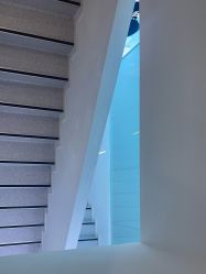 -斐尔国际皮肤管理中心