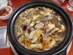 -菌之家·专业纯野生菌火锅·特色炒菌