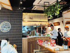 -馋三尺蟹粉小笼(人民广场店)