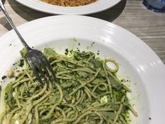 -必胜客(证大大拇指店)