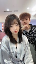 -鏡沙龙发型设计