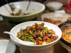 贡椒炒黄牛肉-费大厨辣椒炒肉(万家丽一店)